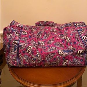 Vera Bradley travel bag